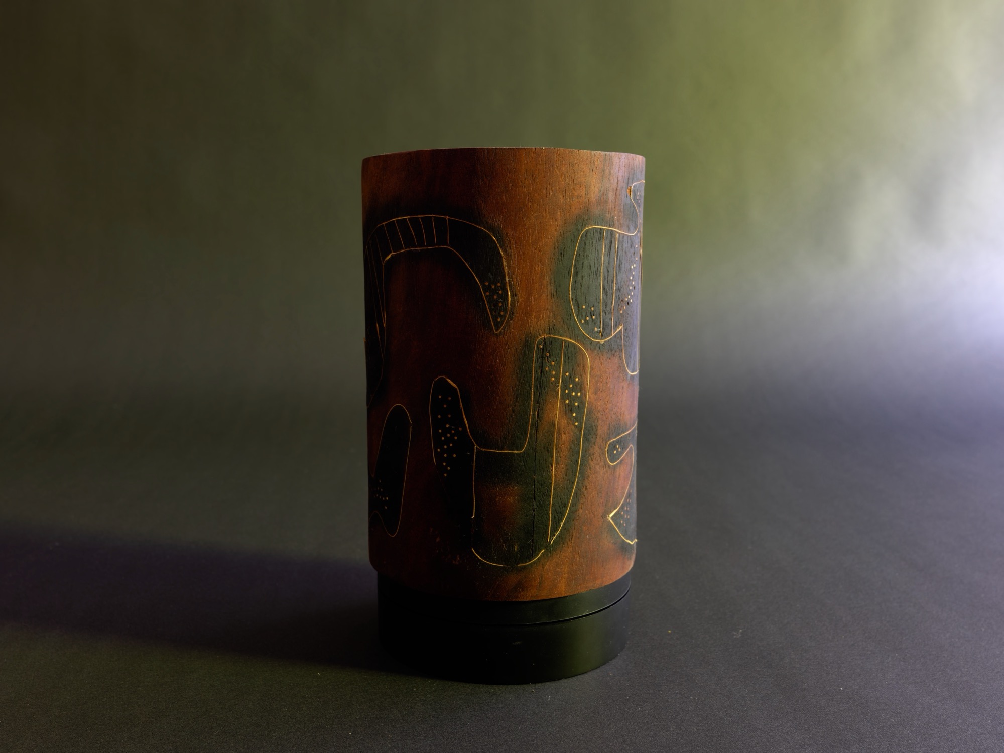 Dream — horizontal view, rotated to another face of the inscribed cylinder.